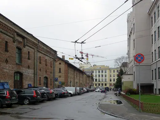 Photo 3: Exterior · Gaiziņa iela Rīgā