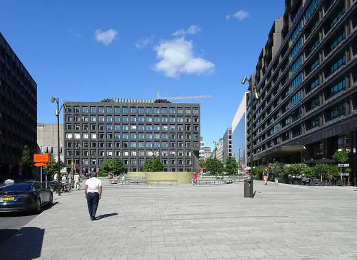 Photo 2: Exterior · Brunkebergstorg norrut
