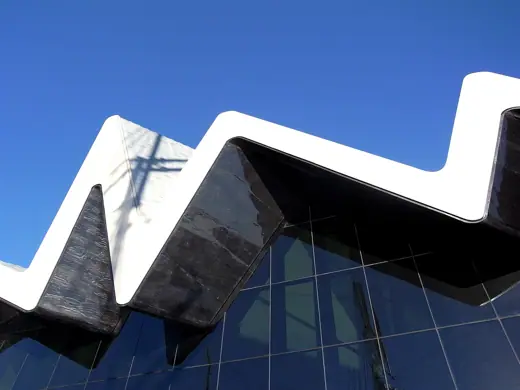 Photo 5: Exterior · Glasgow