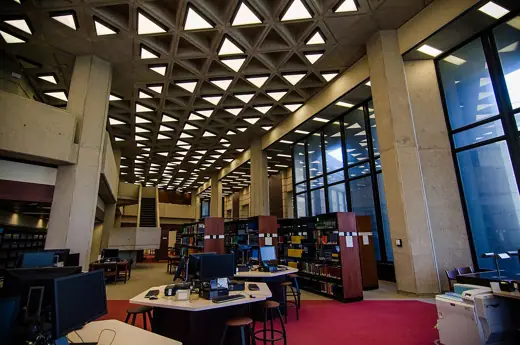 Photo 5: Interior · Robarts Library at the University of Toronto St