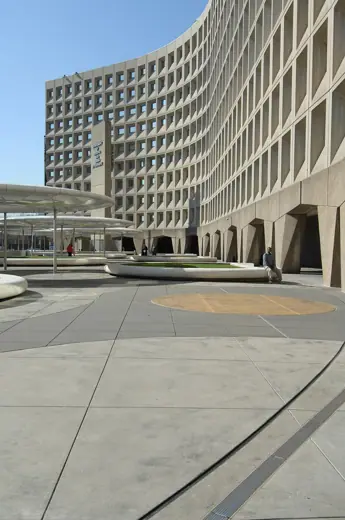 Photo 3: Exterior · Robert C