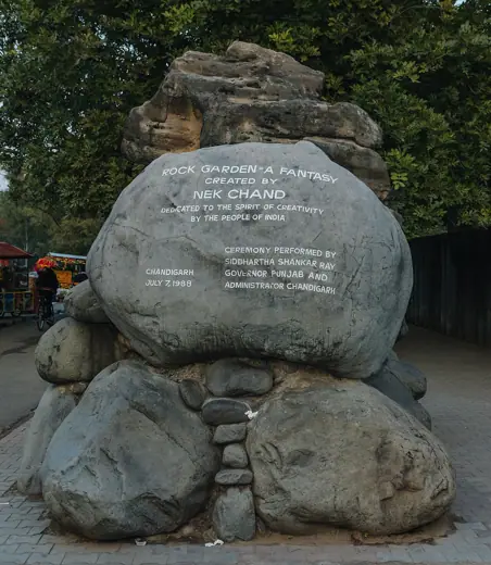 Photo 6: Detail