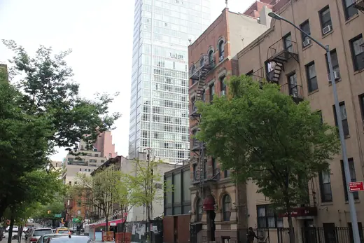 Photo 4: Context · Eastward view down East 52nd Street in Manhattan, New York, in April 2021