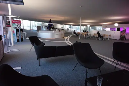 Photo 5: Interior