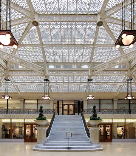 Photo 5: Interior · Central stair of the Rookery Building in Cook County, Chicago, USA
