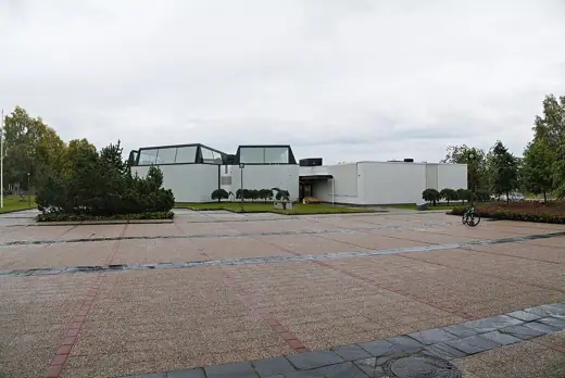 Photo 3: Exterior · Lapin maakuntakirjasto Rovaniemi