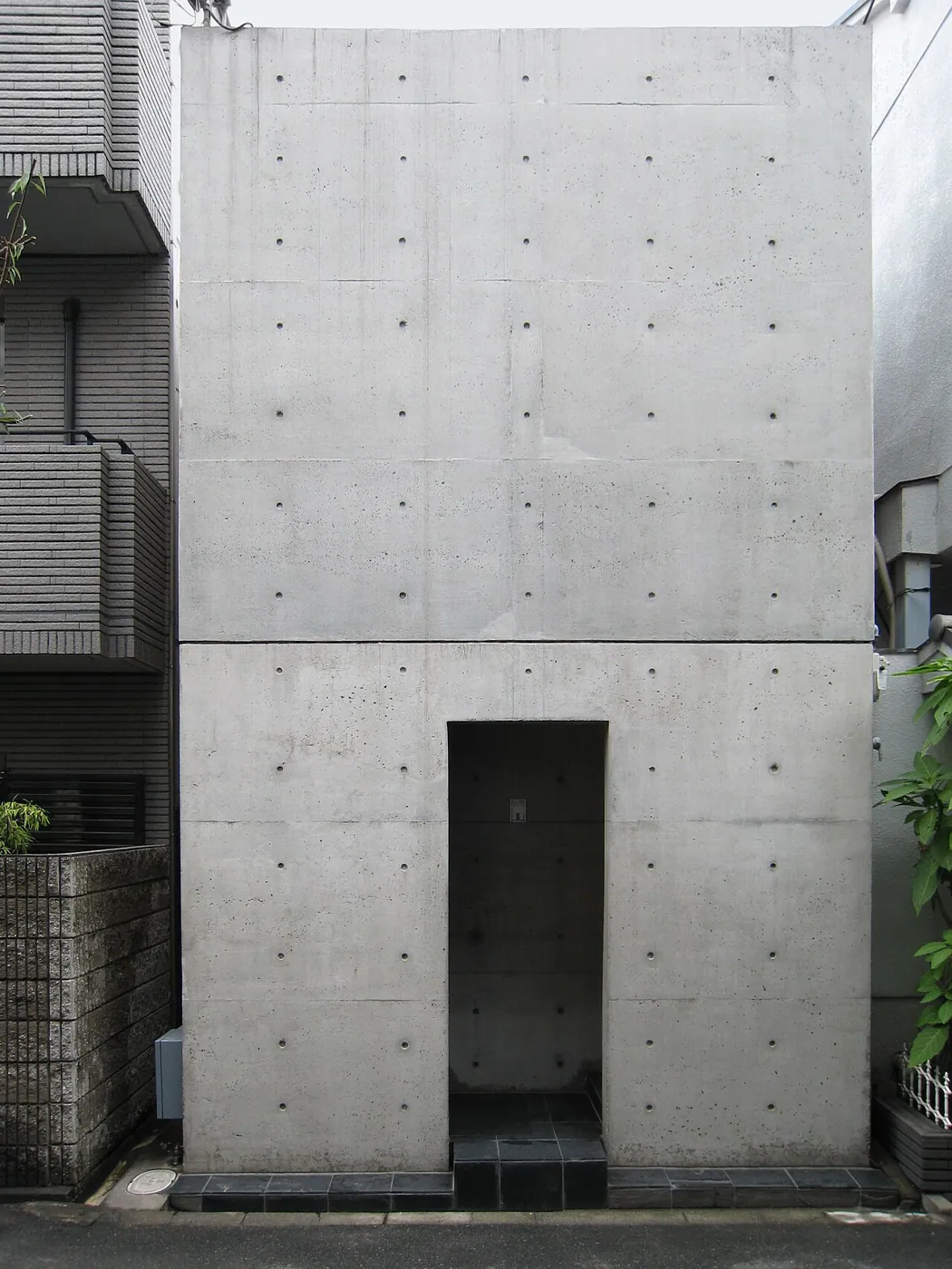 Row House in Sumiyoshi: Exterior · Row House (Azuma House), Sumiyoshi, Osaka, in Japan, 1976