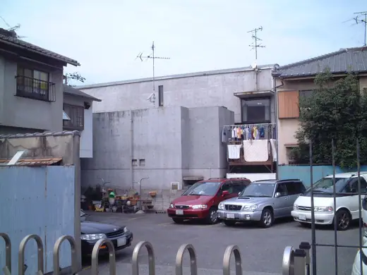 Photo 3: Context