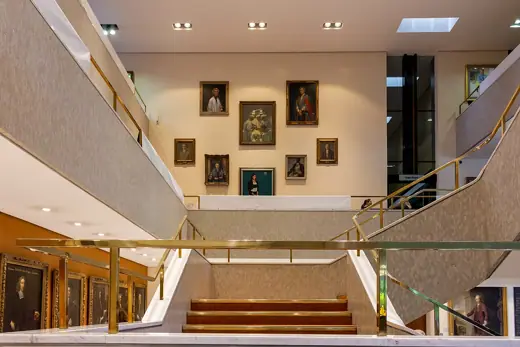Photo 5: Interior · Interior of the Royal College of Physicians, London