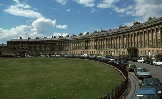 Photo 3: Exterior · Bath