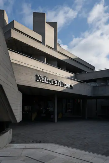 Photo 2: Exterior