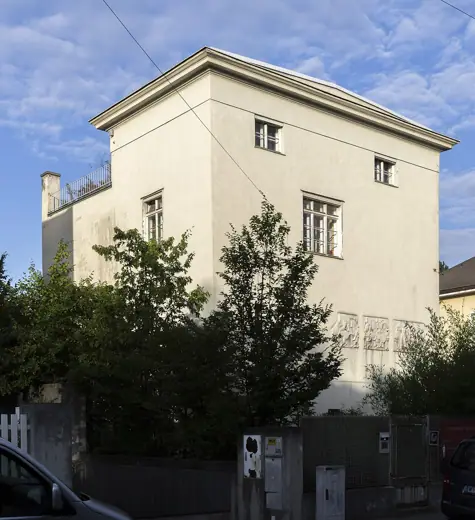 Photo 2: Exterior · Haus Rufer, Adolf Loos