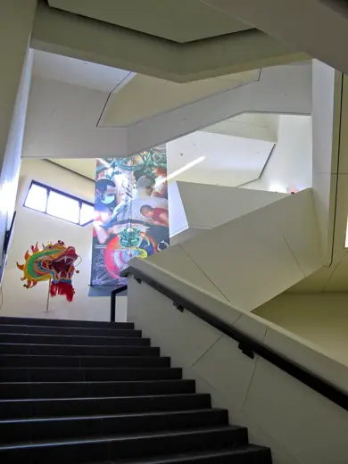 Photo 5: Interior