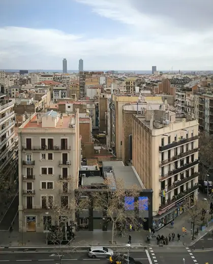Photo 3: Exterior · Carrer de Mallorca, 404 and 406, Barcelona, Spain