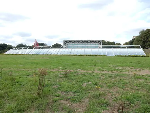 Photo 3: Exterior