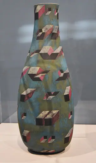 Photo 6: Interior · Sainsbury Centre: 'Blown Away Vase, Collision of Particles' by Elizabeth Fritsch