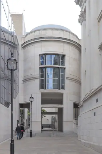 Photo 2: Exterior · The Sainsbury Wing of the National Gallery in London