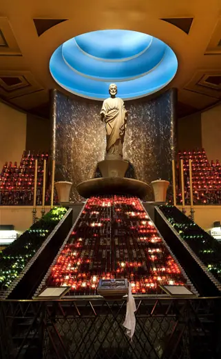 Photo 5: Interior · Beside the Tombeau du frère André at Saint Joseph's Oratory ( Oratoire Saint-Joseph du Mont-Royal )