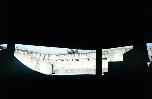 Photo 3: Interior · Innenraum der unfertigen Kirche von Le Corbusier, Exkursion der FH Köln