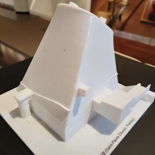 Photo 4: Model