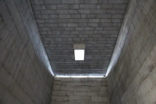 Photo 6: Detail