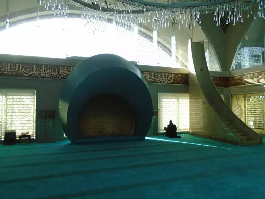 Photo 6: Interior