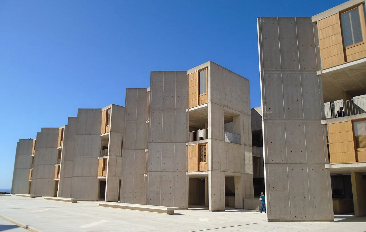 Salk Institute: Exterior