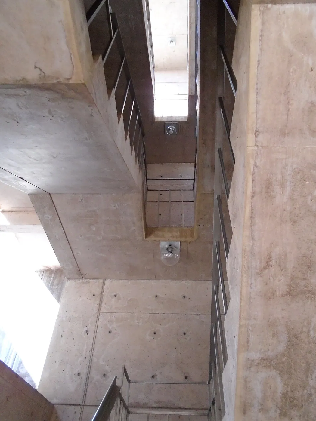 Salk Institute: Interior