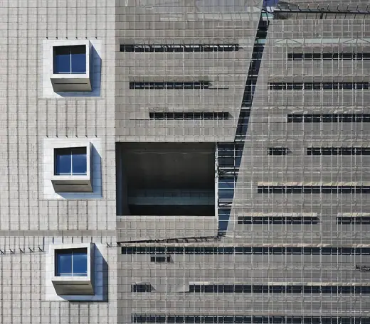 Photo 5: Detail