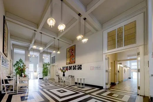 Photo 2: Exterior · Ehemaliges Sanatorium Westend