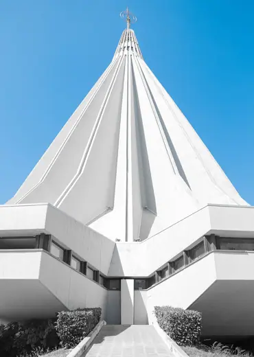 Photo 2: Exterior · photo de la Basilique-sanctuaire Madonna delle Lacrime à Syracuse durant l'été 2023