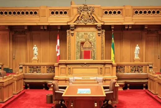 Photo 6: Interior