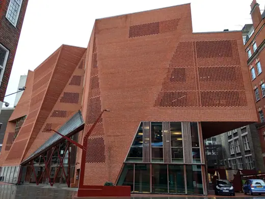 Photo 4: Exterior · London