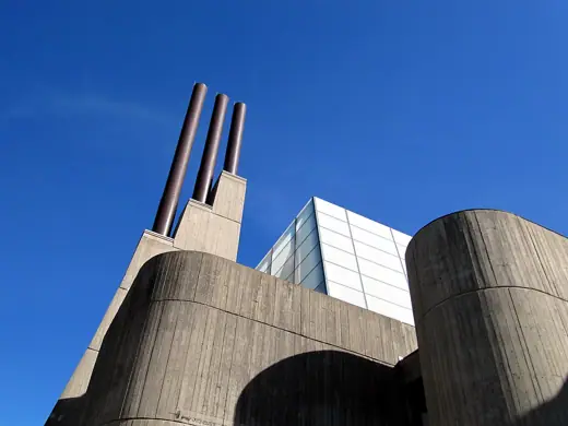 Photo 4: Exterior · Humanities Wing at the University of Toronto Scarborough