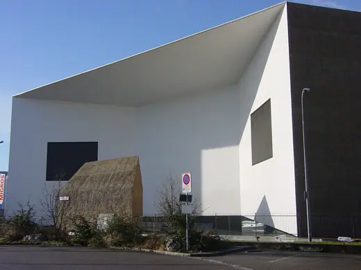 Photo 2: Exterior · Schaulager Basel, 2007