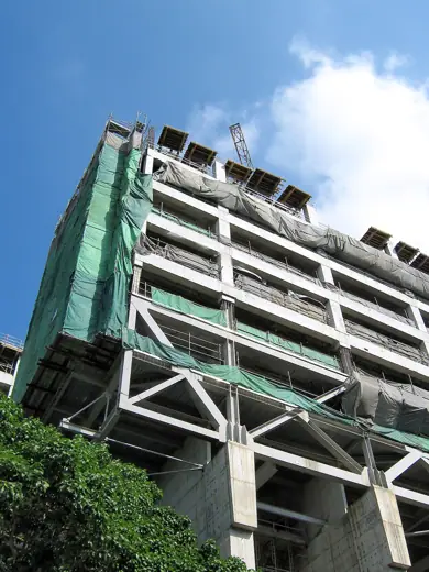 Photo 3: Exterior