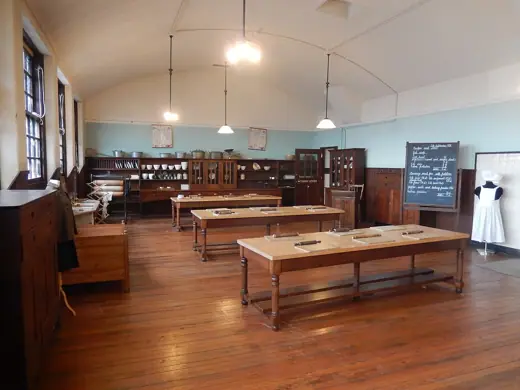 Photo 2: Interior · This is a photo of listed building number