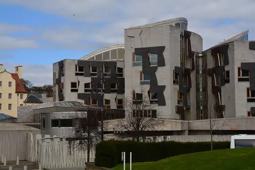 Photo 5: Exterior · Edinburgh : Scottish Parliament Building