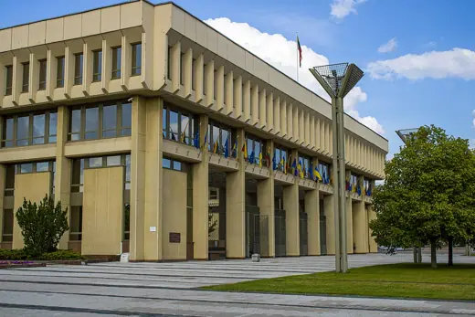 Photo 2: Exterior · Lietuvos Respublikos Seimas