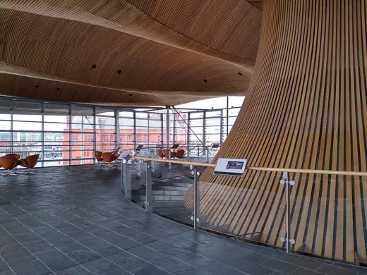 Photo 6: Interior · Yr Oriel in the interior of the Senedd building