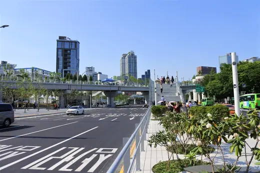 Photo 6: Interior · West side stairs to Seoul 7017 Skypark, Korea