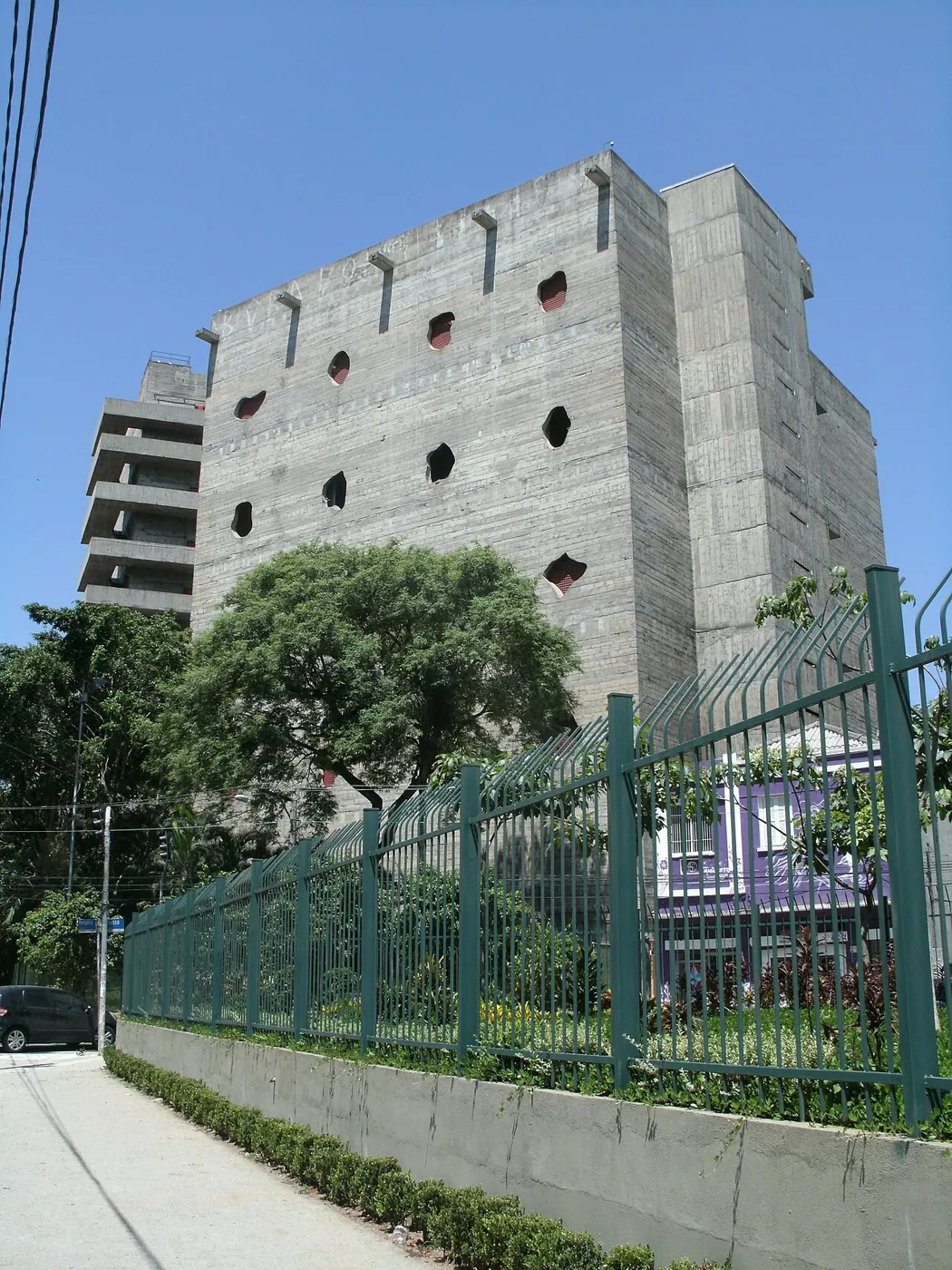 SESC Pompéia: Exterior