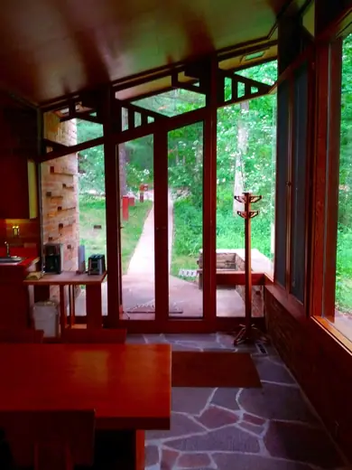Photo 2: Interior