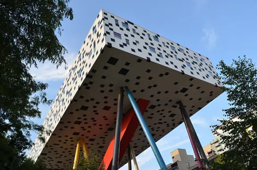 Photo 4: Exterior · Ontario College of Art and Design