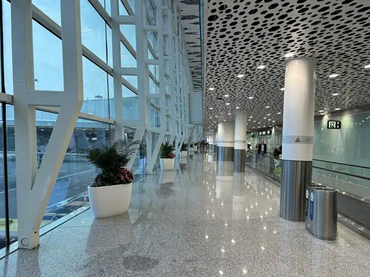 Photo 5: Interior · Close to the main building