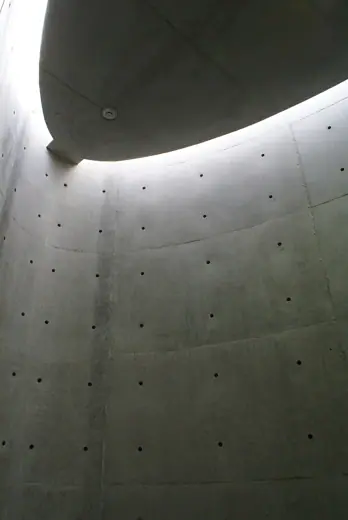Photo 2: Detail