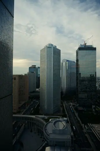 Photo 3: Exterior