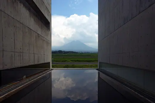 Photo 3: Context · Mount Daisen view from Shoji Ueda Museum of Photography in Hōki, Tottori prefecture , Japan
