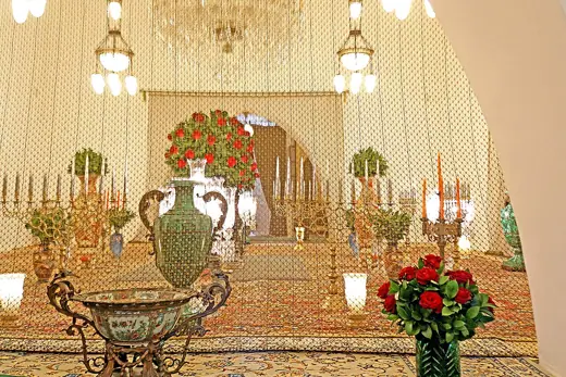 Photo 5: Interior