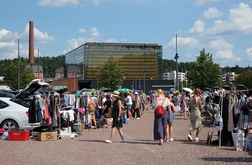 Photo 5: Interior · Flea market in Lahti harbour